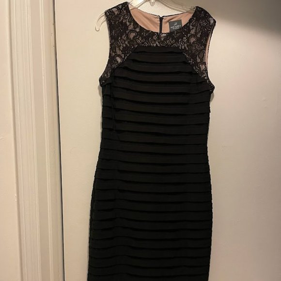 Adrianna Papell Dresses & Skirts - Black Dress